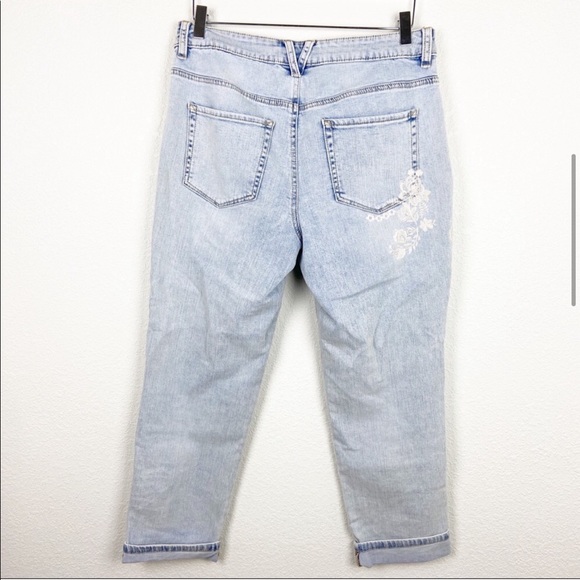 Chico’s Jeans - Platinum Light Wash Skimmer - Picture 5 of 5